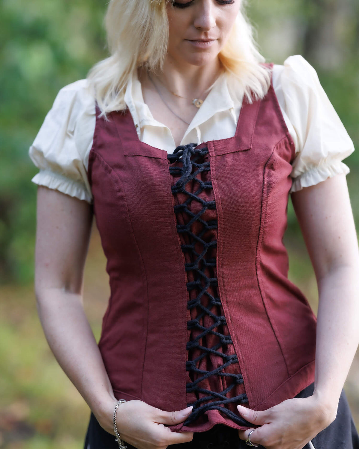 Ursula's body, cotton, bordeaux red