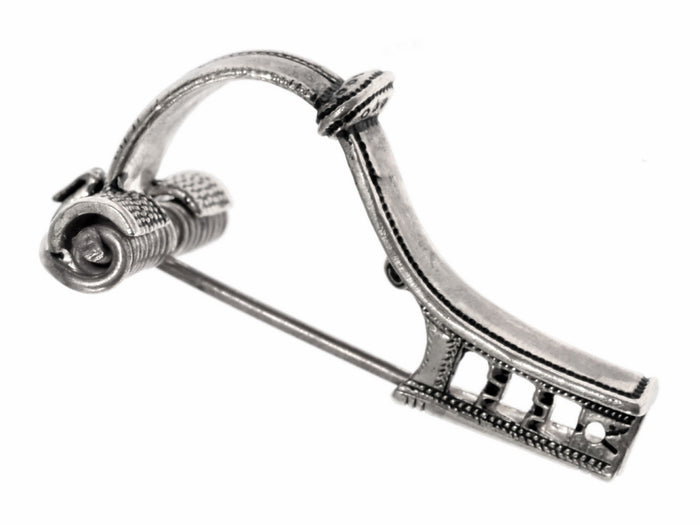 Germanic scroll fibula, Putensen, silvered bronze