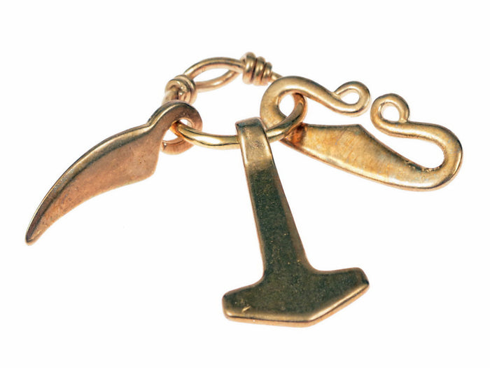 Amulet from Hesselbjerg, 8th century, bronze