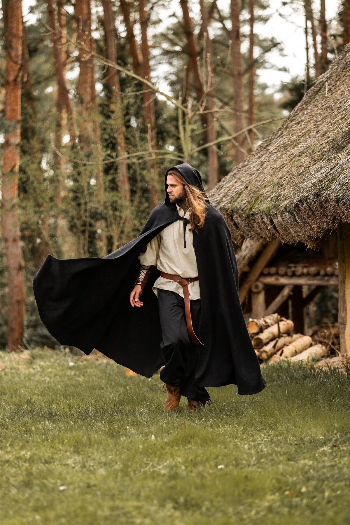 Cloak Milisant, black