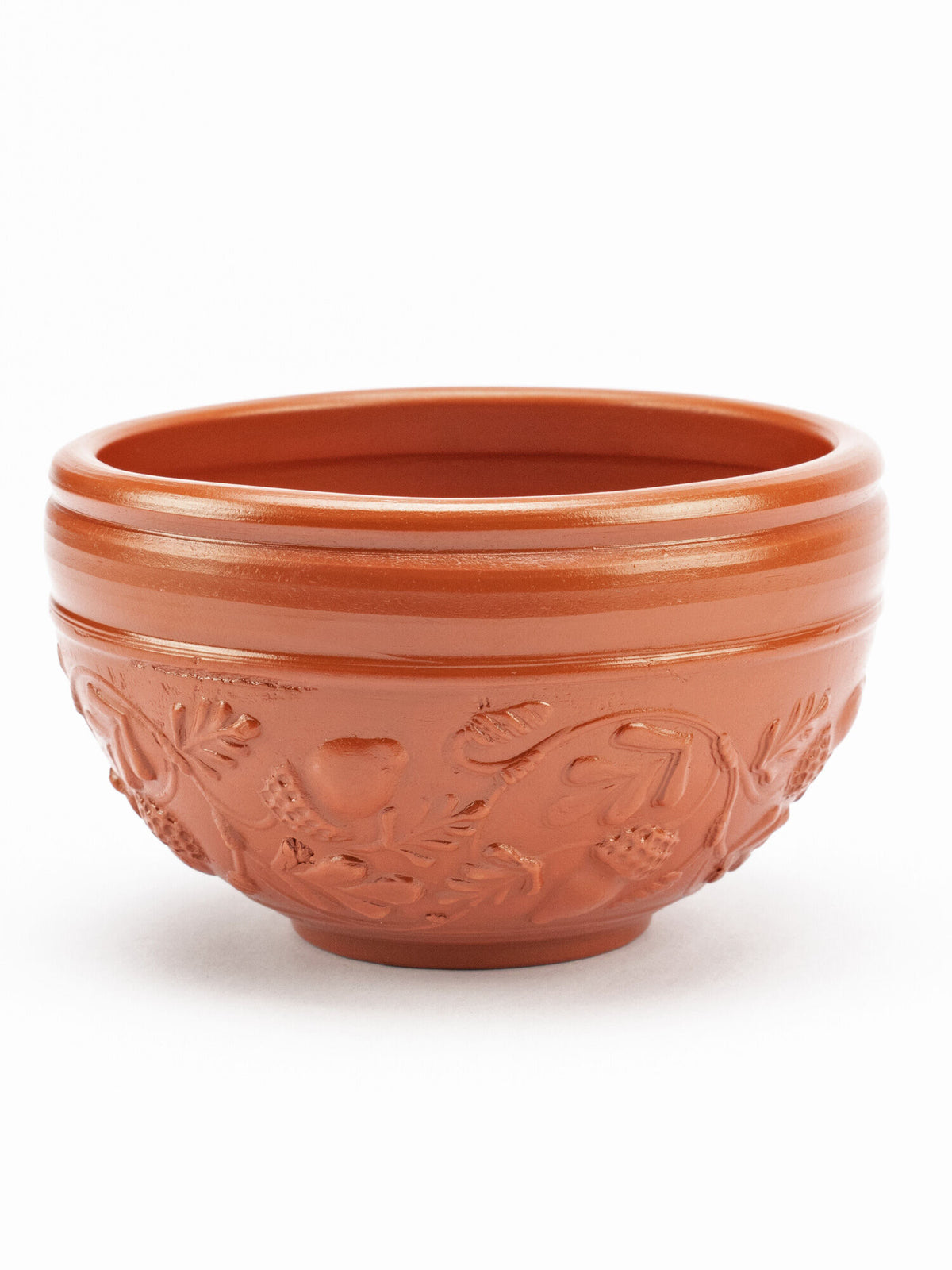 Terra sigillata cup with oak leaves