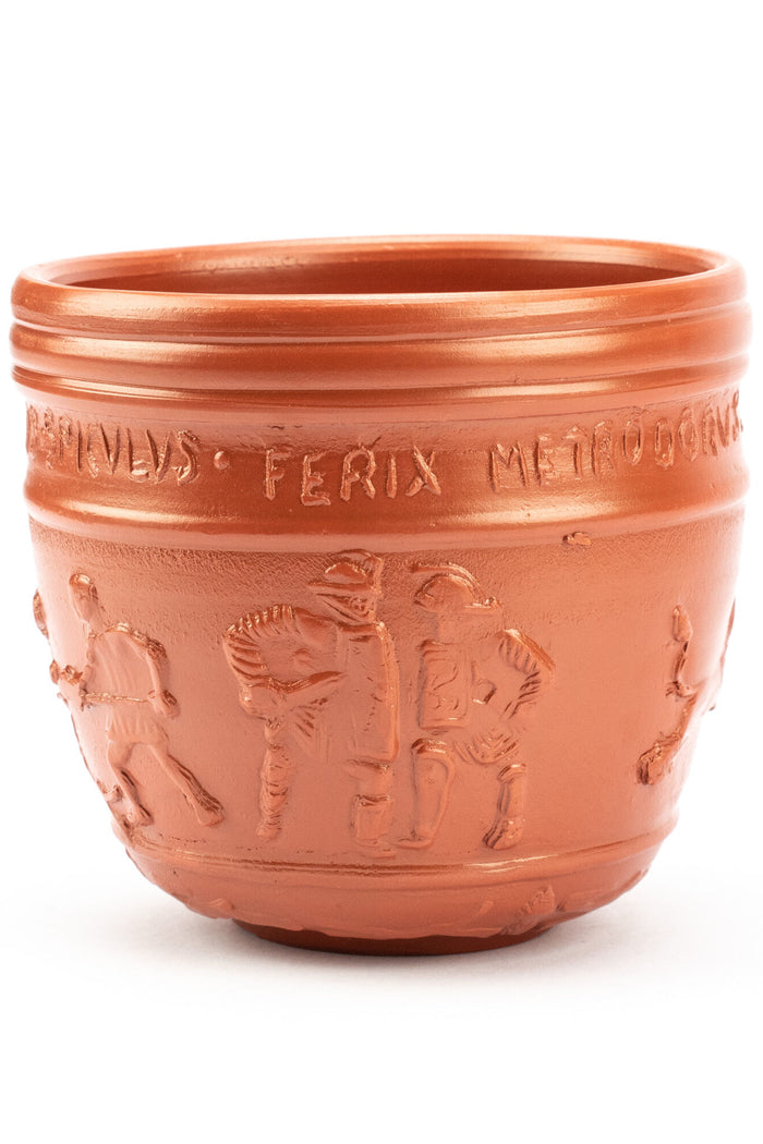 Terra sigillata cup Priscus, gladiator scene
