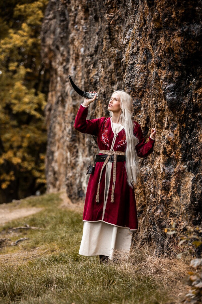 Viking kaftan Skadi, wool blend, red