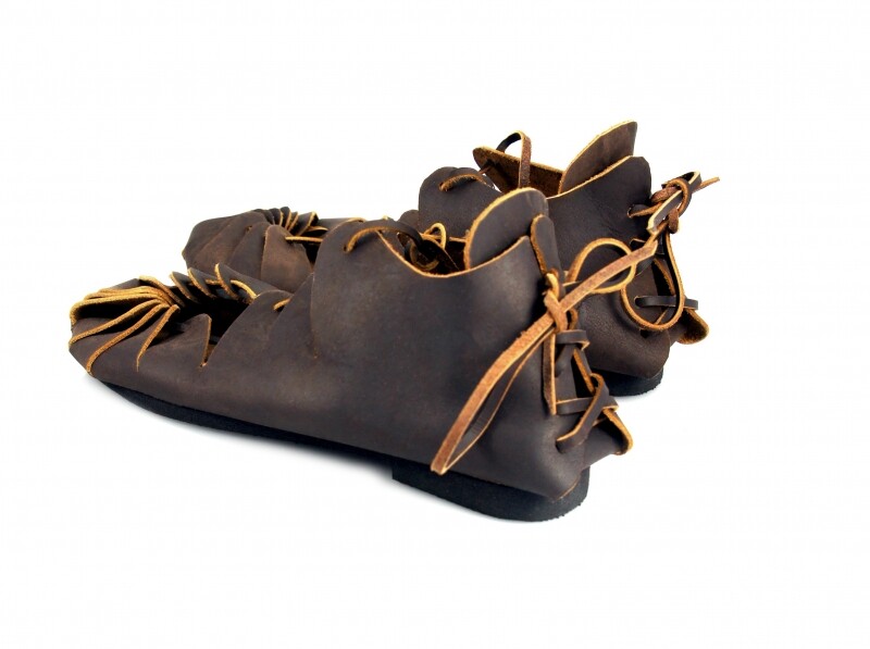 Leren sandalen, ijzertijd, bruin