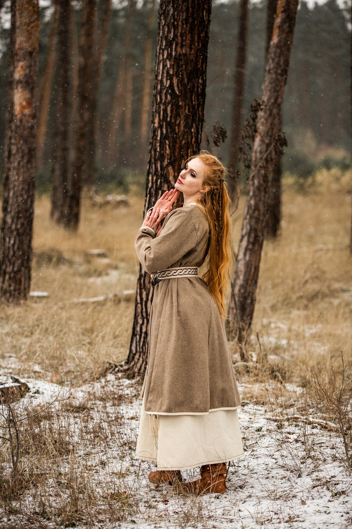 Viking kaftan Skadi, sand, wool blend