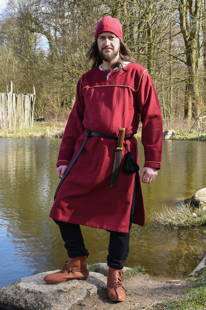 Germanic Thorsberg tunic herringbone pattern, red