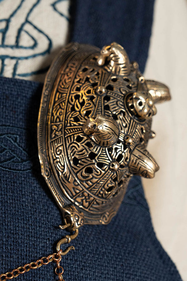 Haczyk jubilerski spiczasty, 2 × 1 cm, brąz