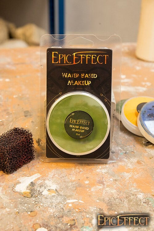 Epic Effect make-up grass green