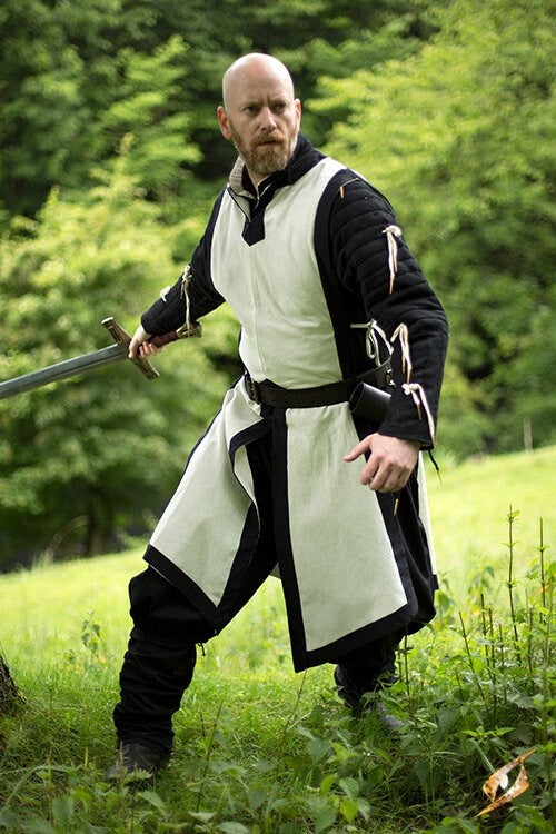 Tabard Geoffrey, white