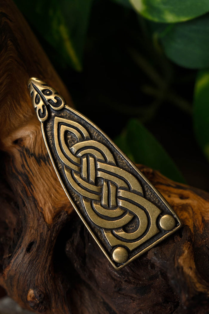 Viking belt end Borre animal