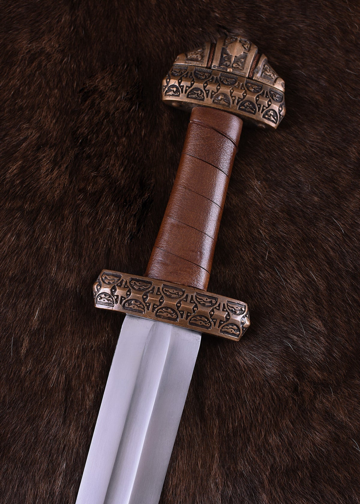 Viking sword island Eigg, leather grip, tempered, semi-sharp