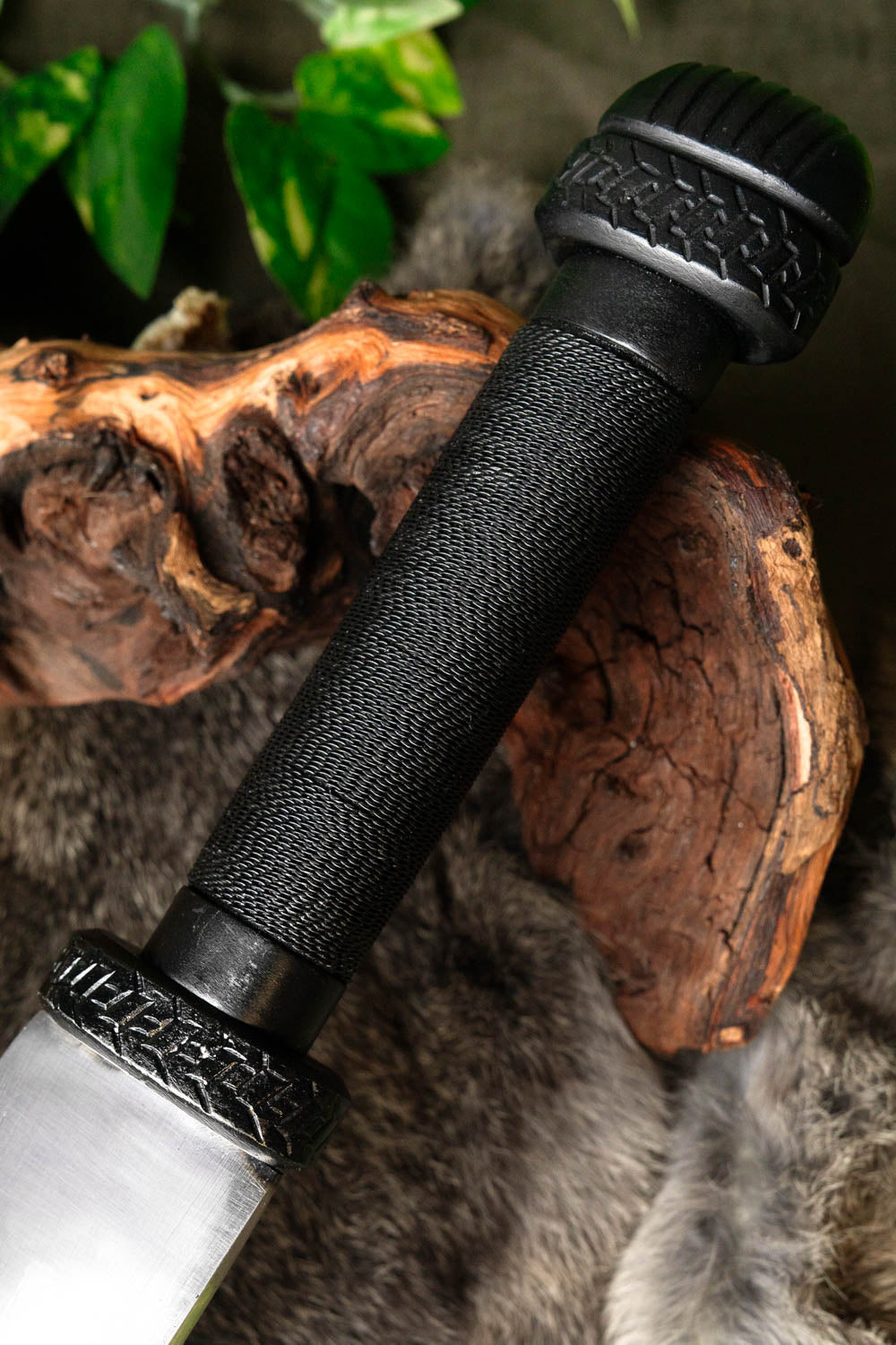 Dark Viking seax with wire wrapped grip, semi-sharp