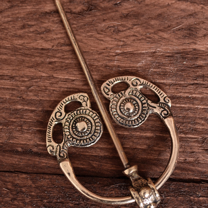 Goldsborough fibula, brass