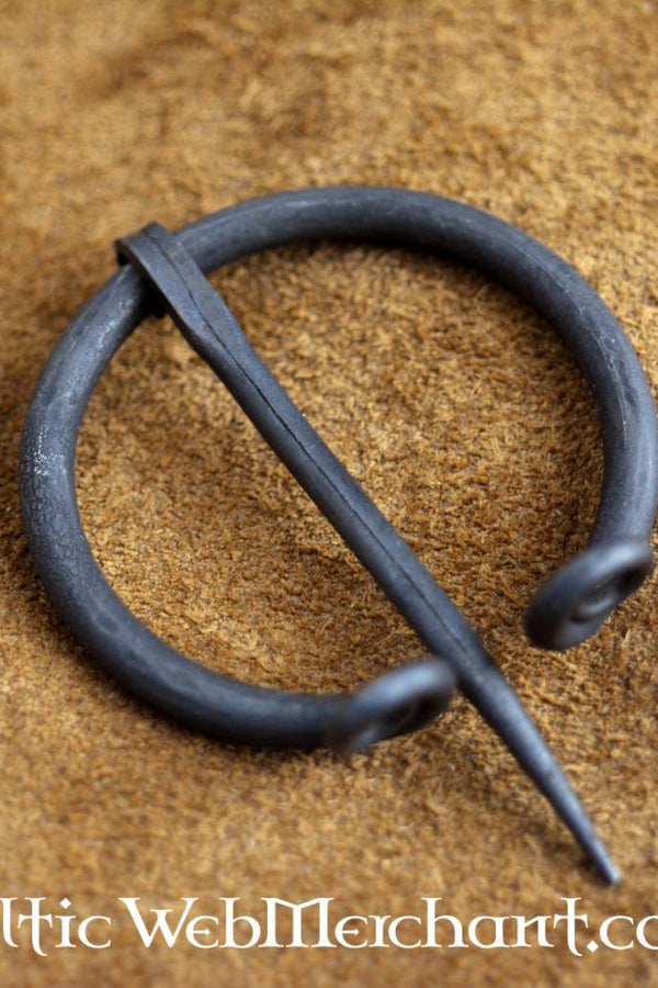 Ring brooch, iron