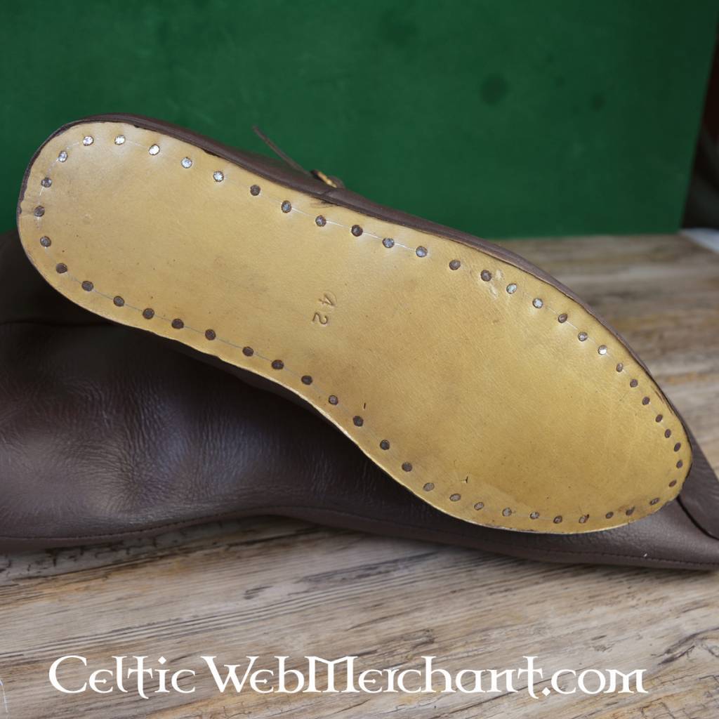 Boots with straps, brown