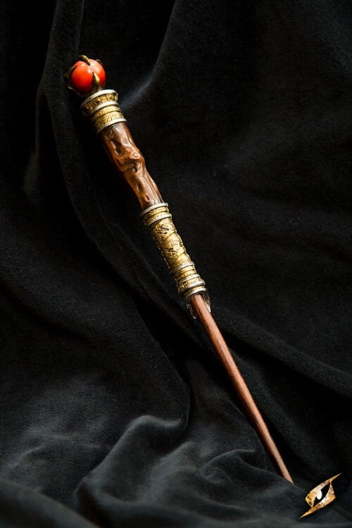 Wand Eldritch, brown