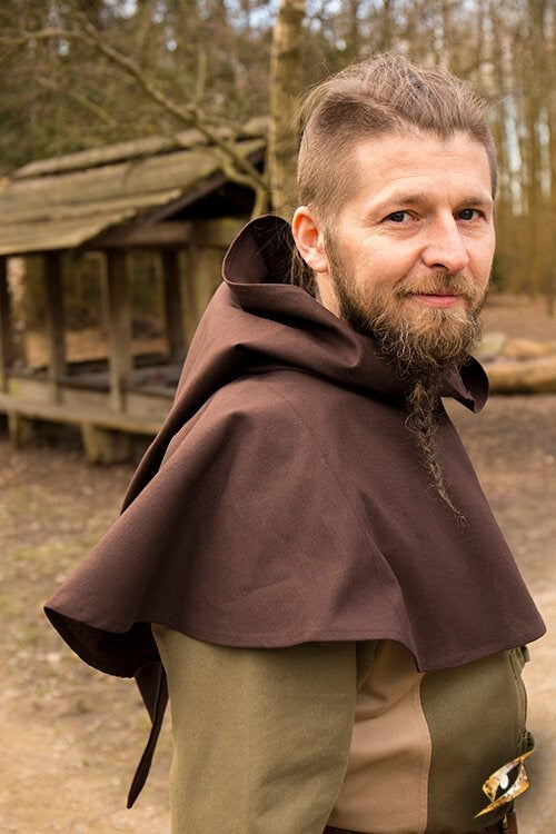 Medieval chaperon Walt, brown