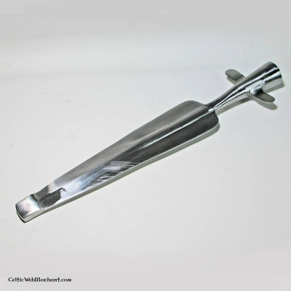 Winged spearhead, blunt (battle-ready)