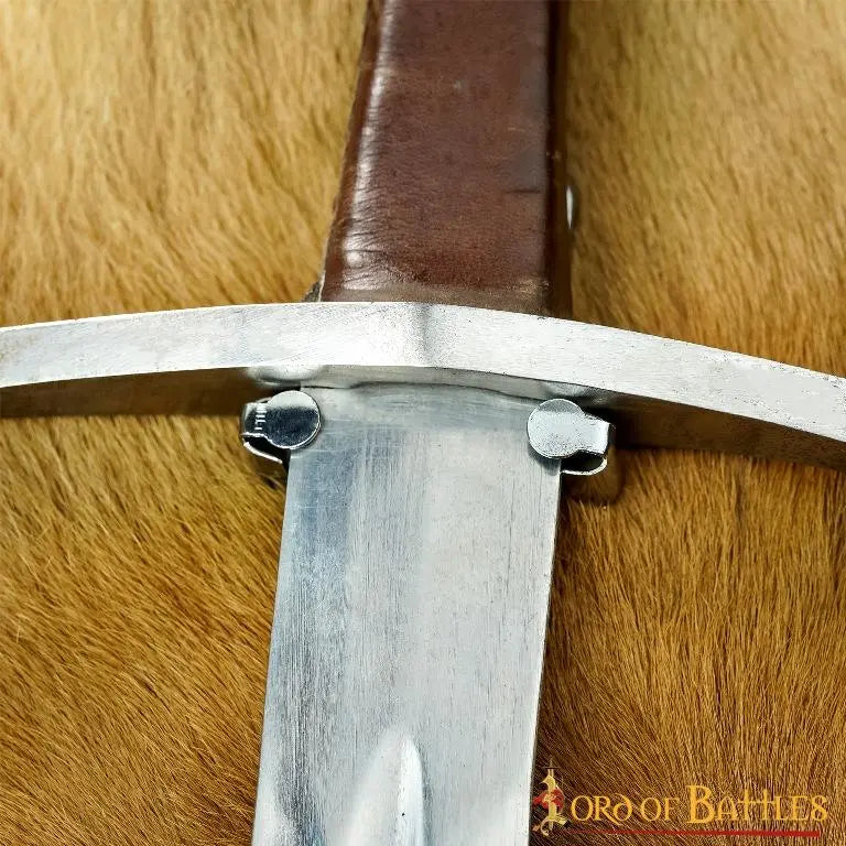 Vægophæng til sværd, maks. klingebredde 6,5 cm