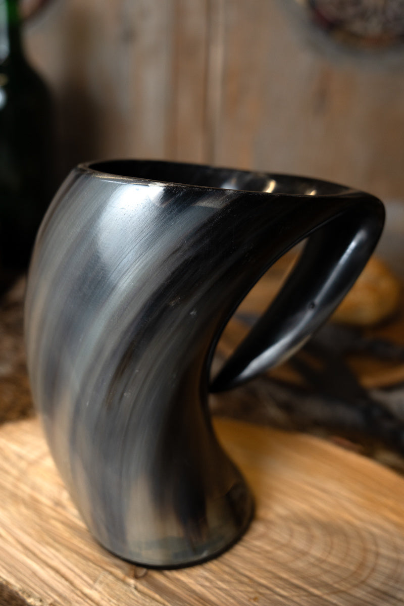 Horn mug with triquitra, 500-650 ml