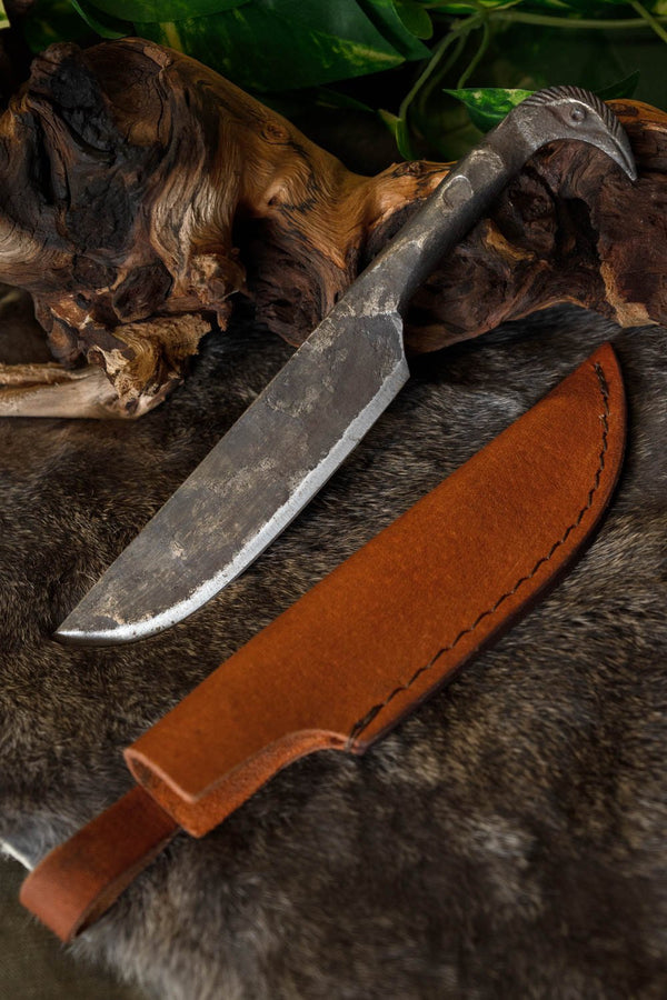 Hand forged knife Jorik, semi-sharp