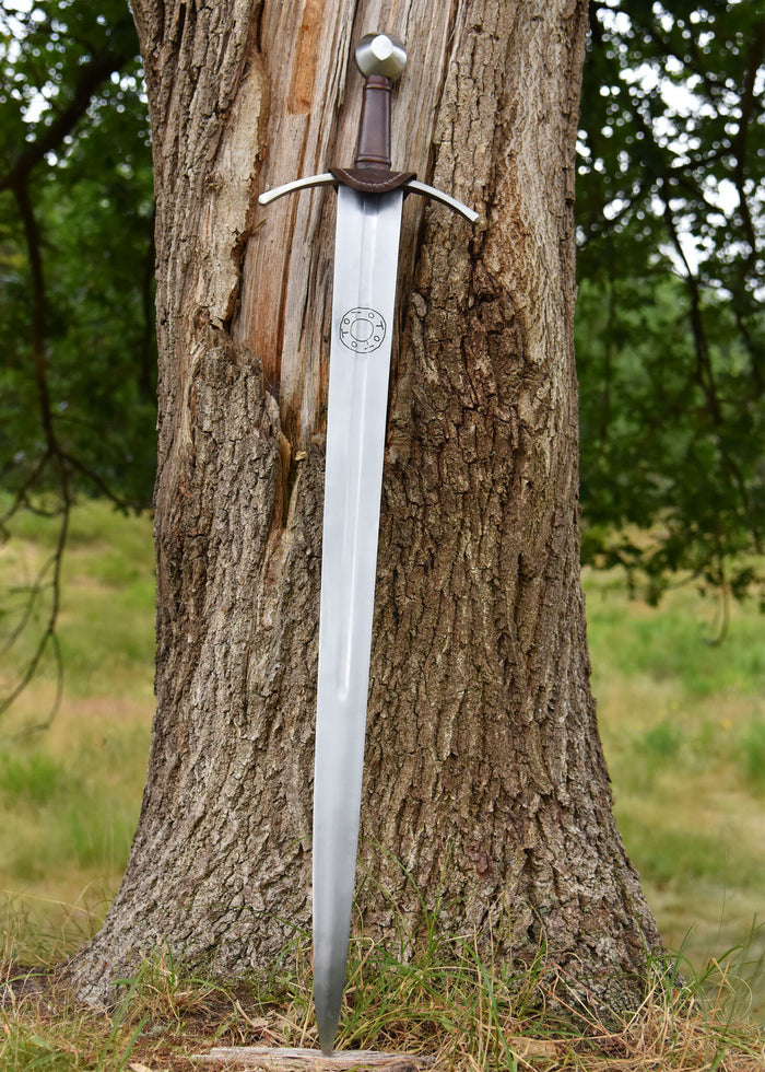 Toto knight sword with scabbard, 13th/14th century, semi-sharp