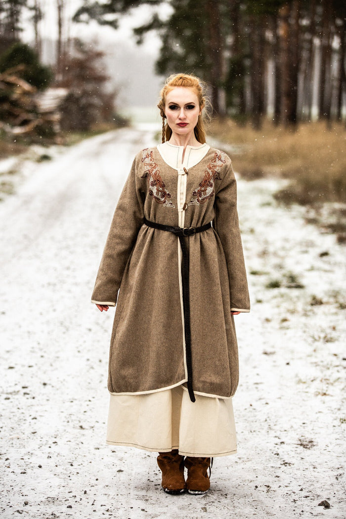 Viking kaftan Skadi, sand, wool blend