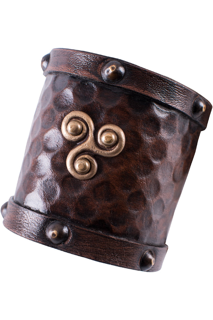 Bracelet Celtic triskelion, leather