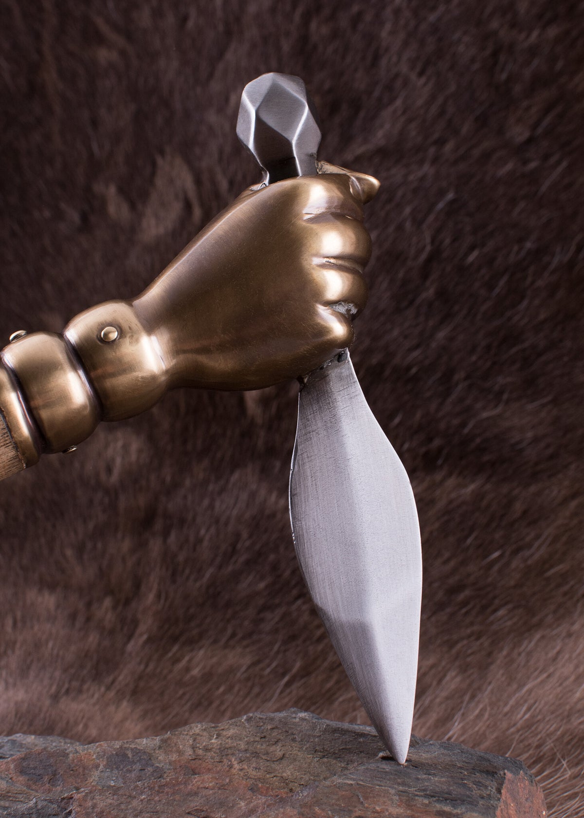 War hammer, horseman's pick, 16th century, semi-sharp