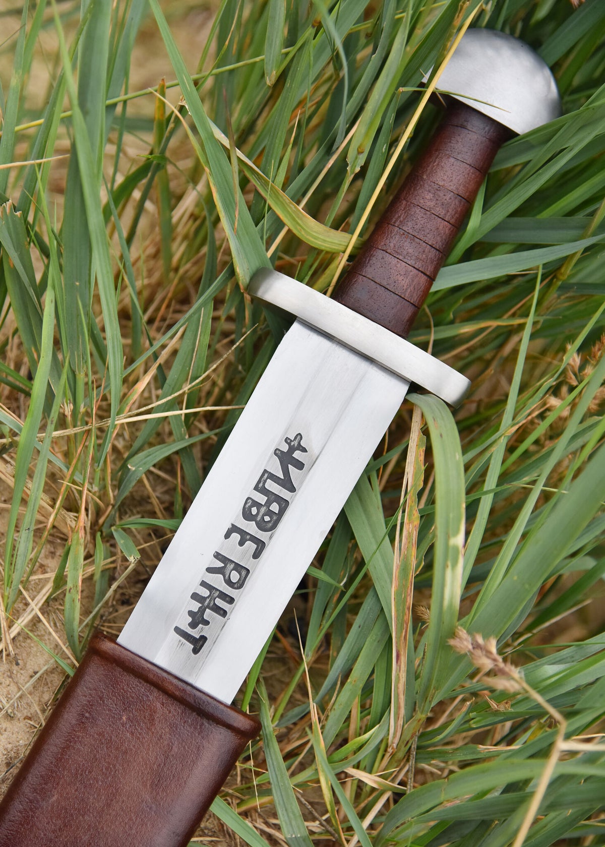 Duna Duna Viking sword, 10th century, semi-sharp