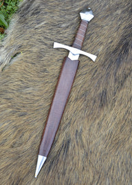 Dagger Munster, semi-sharp