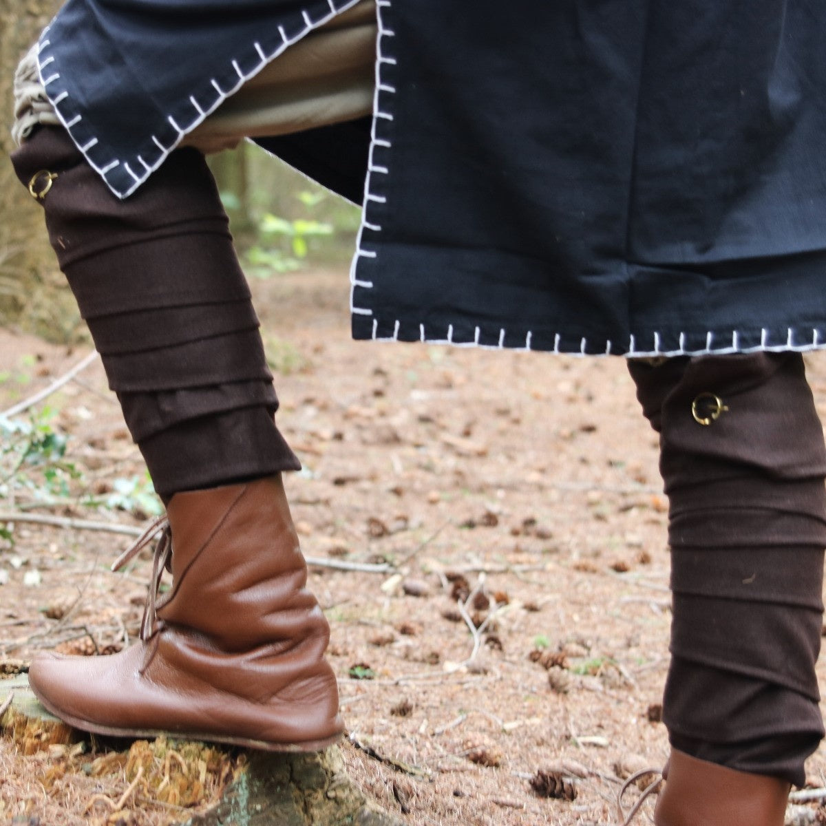 Hredulf leg wrappings, wool blend, brown