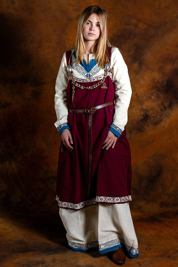 Hangeroc Svanhild, rojo