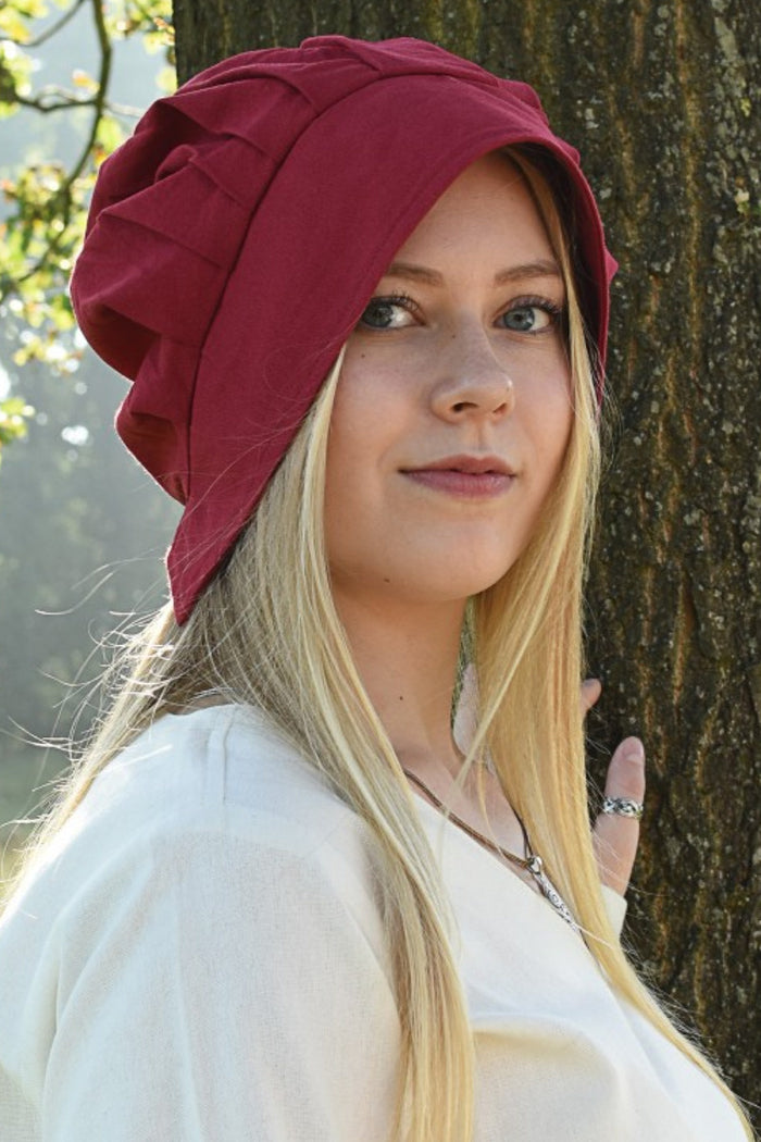 Pleated Baroque Coif Amsterdam, red