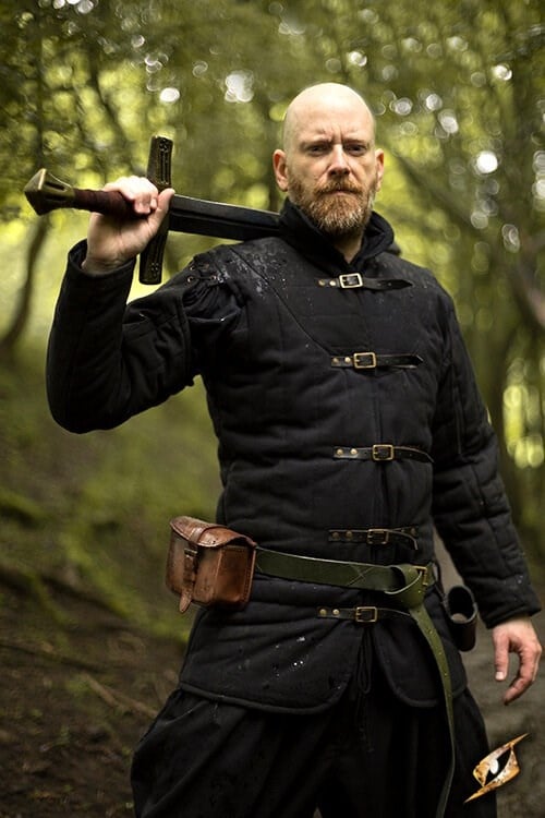 Middelalderlig gambeson med remme, sort