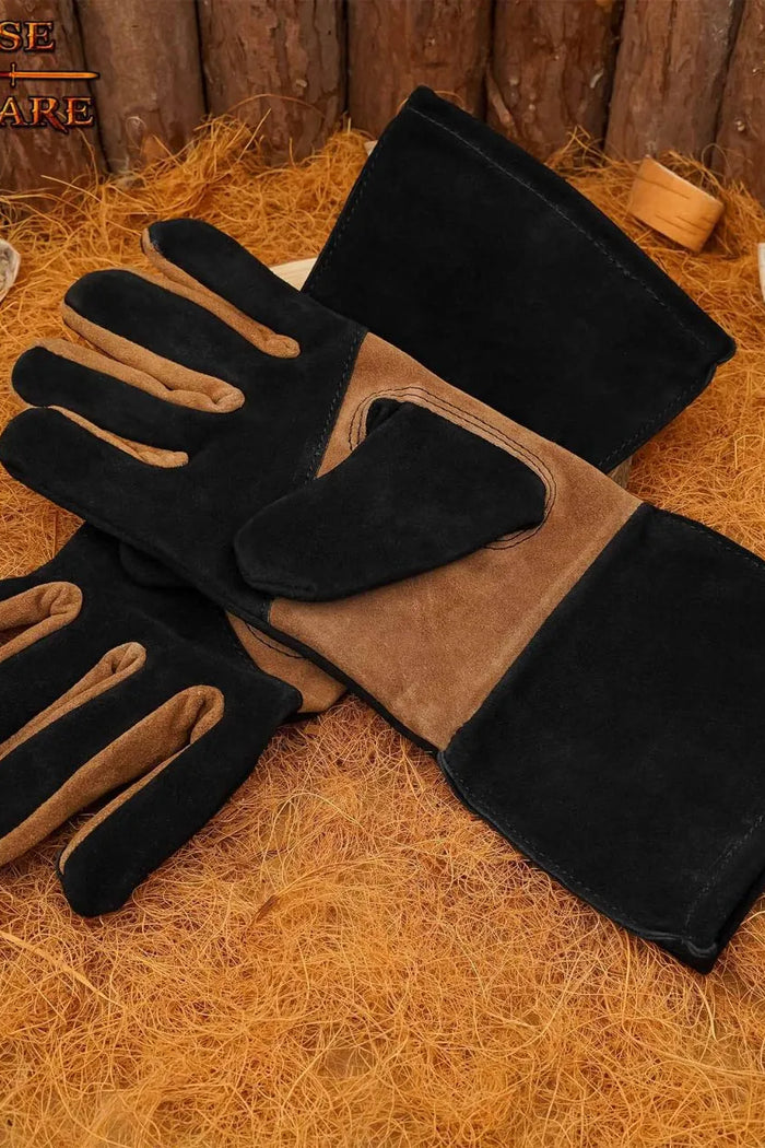 Sword fighting gloves