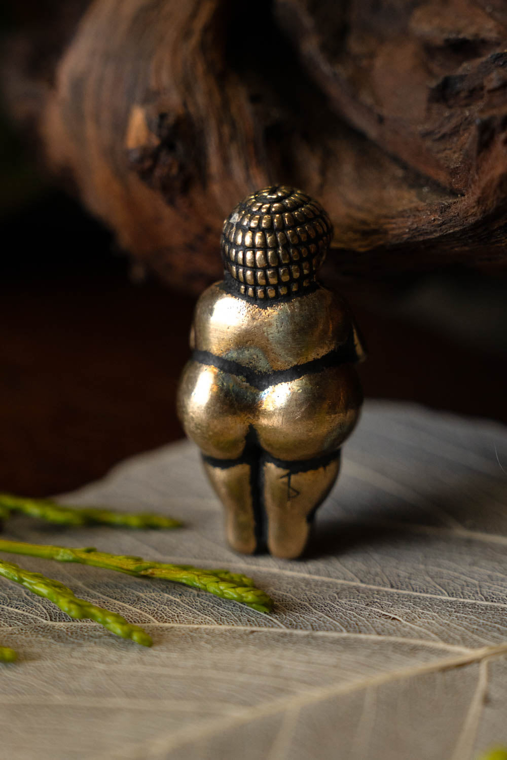 Amulet Mother Goddess Willendorf, bronze