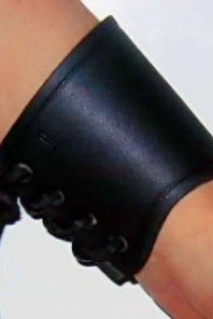 Leather wristband, black, short, S