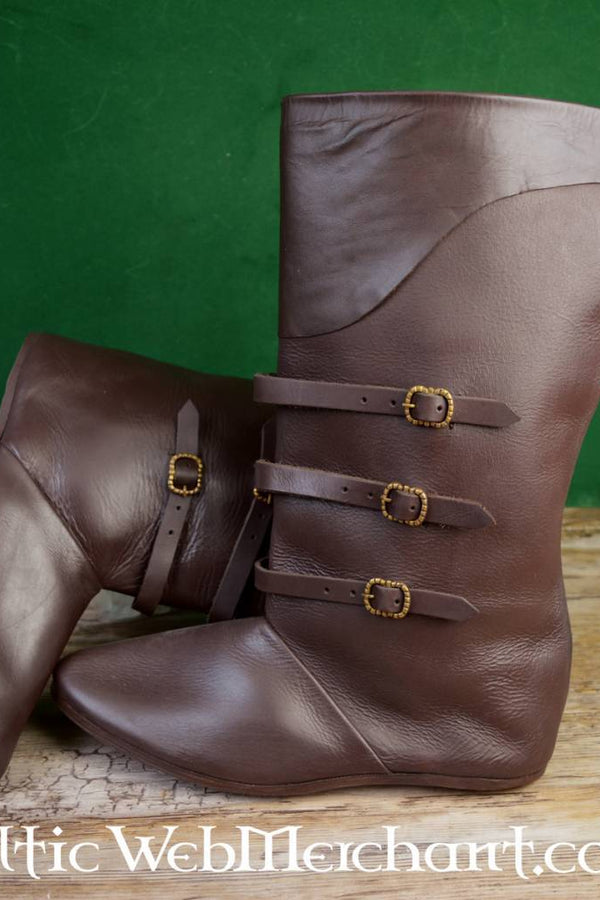 Boots with straps, brown