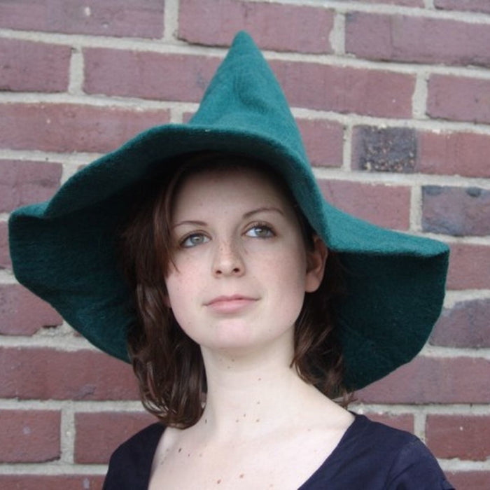 Witches hat, green, wool felt