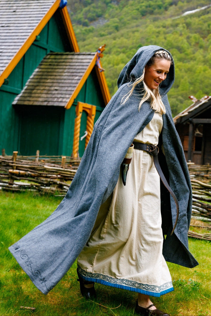Embroidered cloak Damia, grey, wool mix