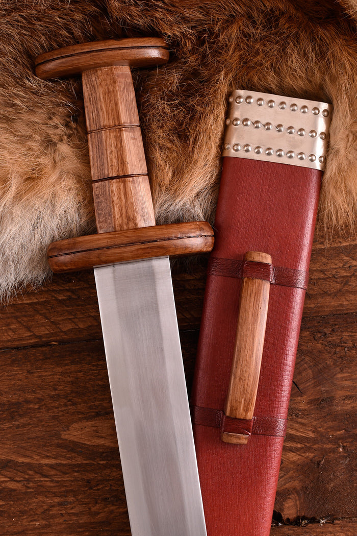 Feltwell sword 4th-5th century AD, semi-sharp