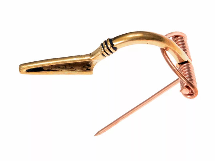 Germanic crossbows fibula East Prussia, bronze