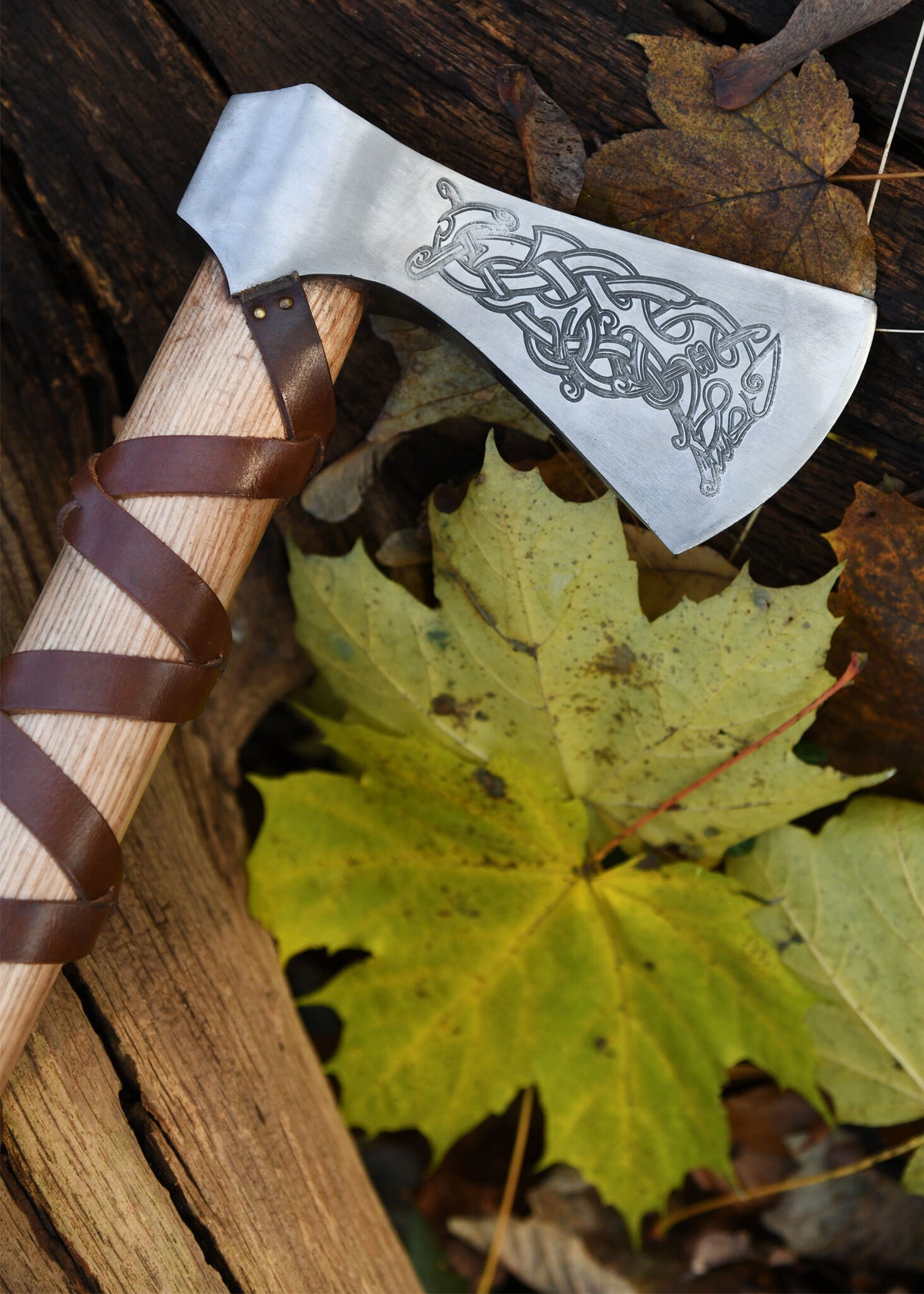 Viking axe, type L, engraved, semi-sharp