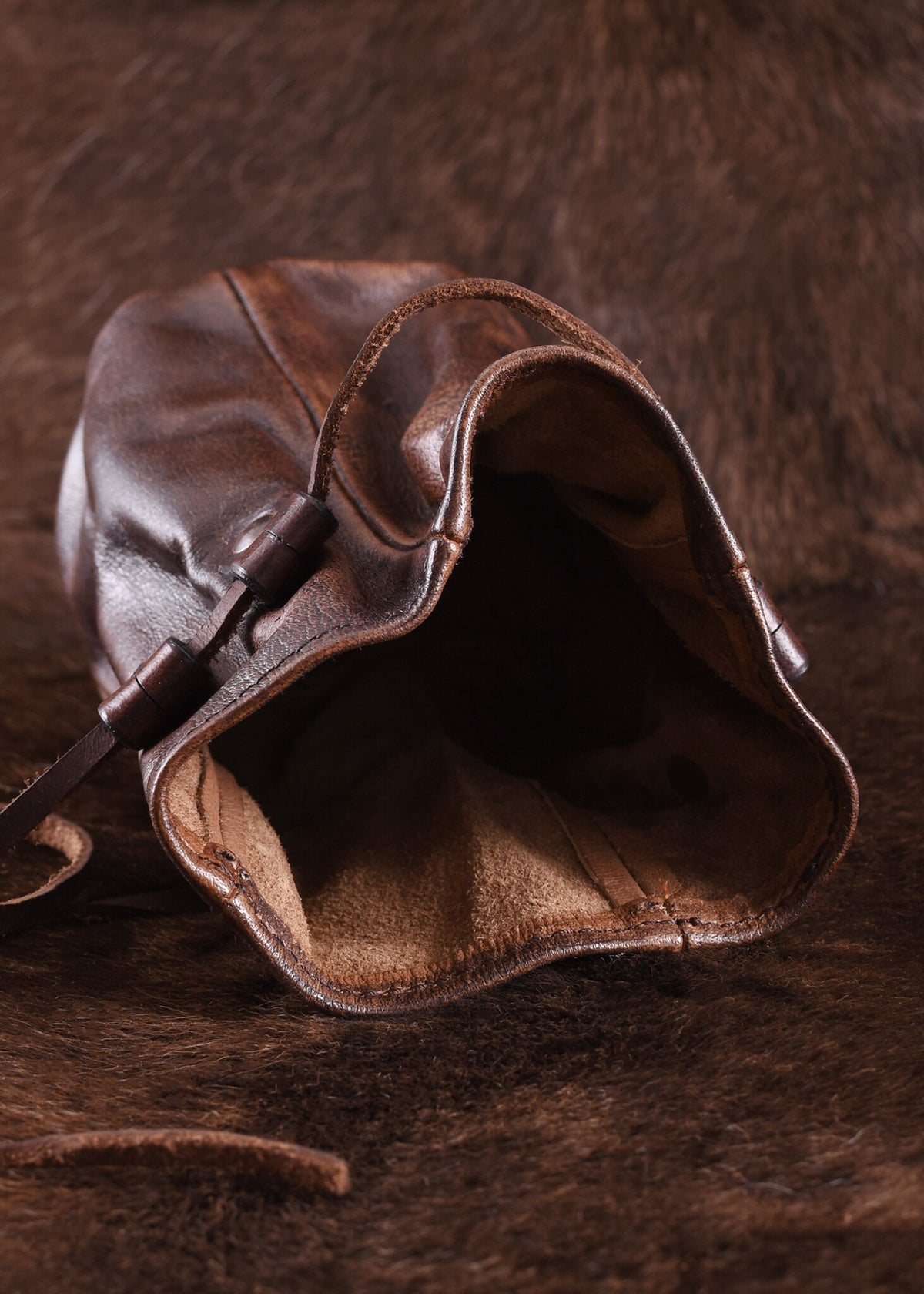 Large leather pouch Oslo
