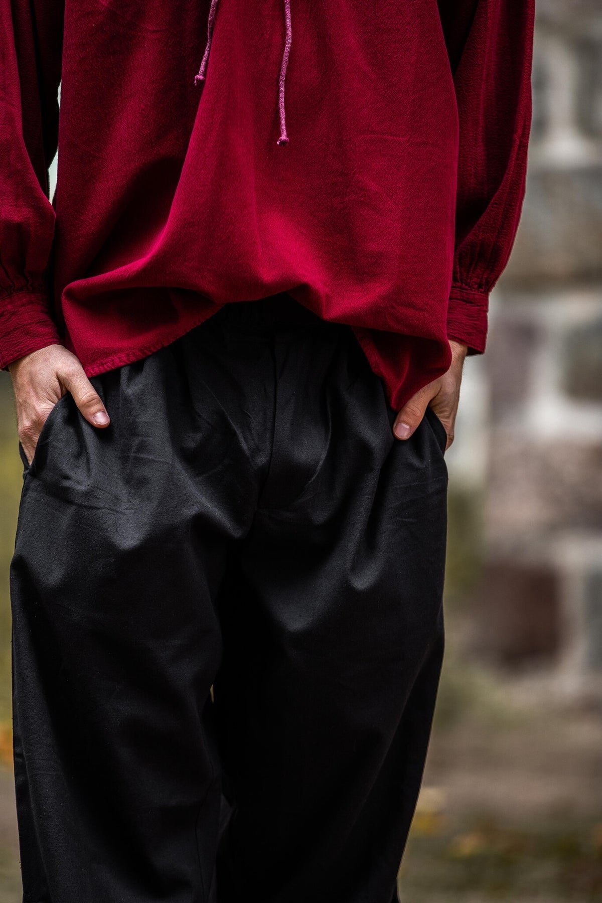 Venetians Charles, Renaissance three-quarter trousers, black