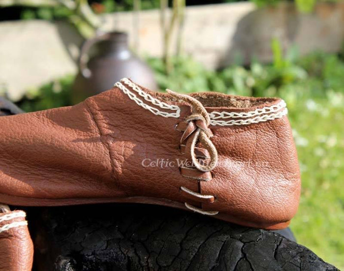 Norman shoes, 1150-1350, brown