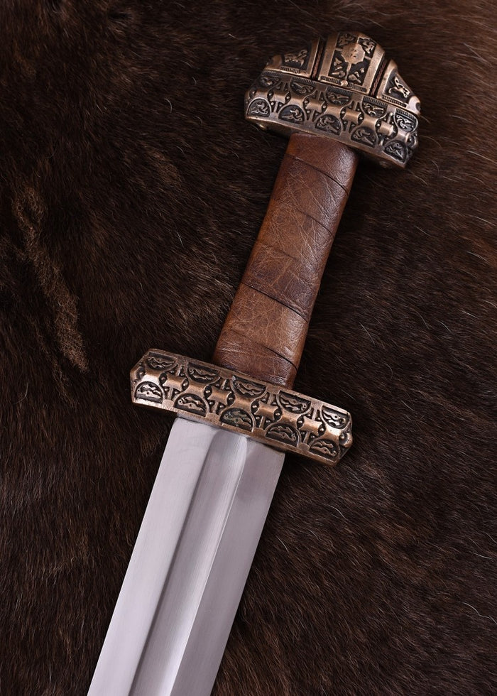 Viking sword island Eigg, leather grip, semi-sharp