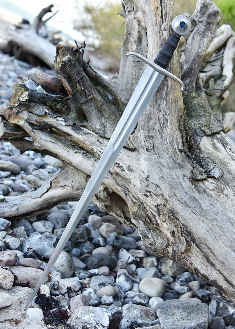 Castillon sword with scabbard, 15th century, semi-sharp