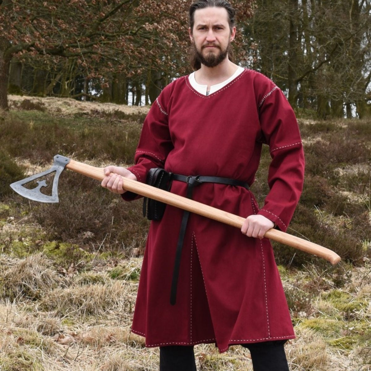 Medieval tunic Kragelund hand-stitched finish, bordeaux red